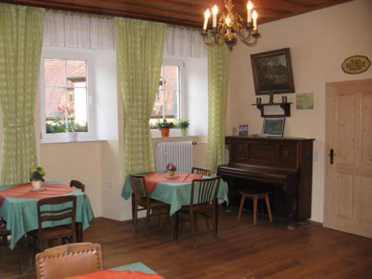 Herrnmuehle - Pension & Ferienwohnungen Rothenburg ob der Tauber Exterior photo